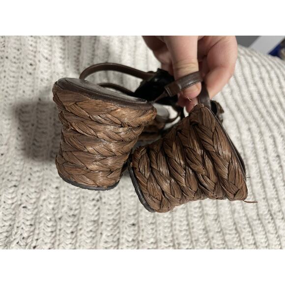 Stuart Weitzman Sandals Beaded Platform Woven Womens 7 M Brown Spain 45946 *Flaw - Picture 7 of 11